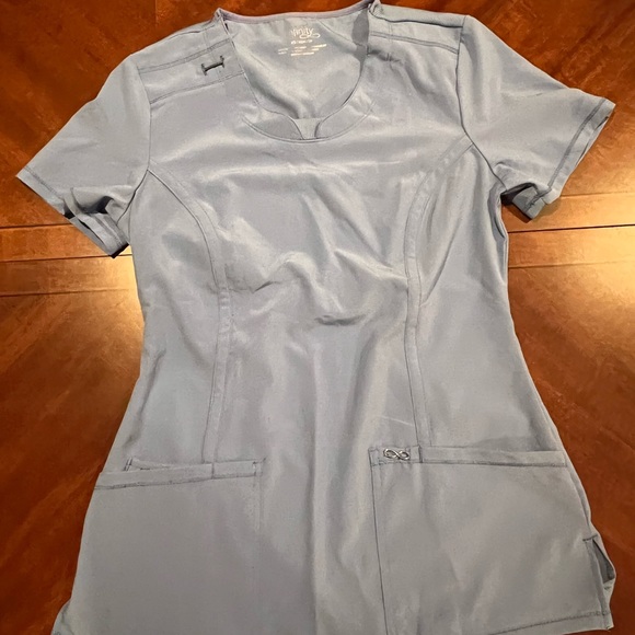 Women’s Cherokee Infinity scrubs - Picture 5 of 16